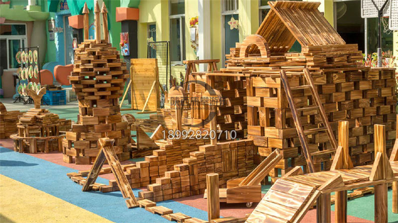 幼兒園戶(hù)外建構(gòu)碳化積木