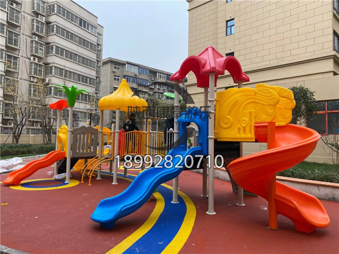 小區(qū)組合滑梯案例 小區(qū)組合滑梯案例
