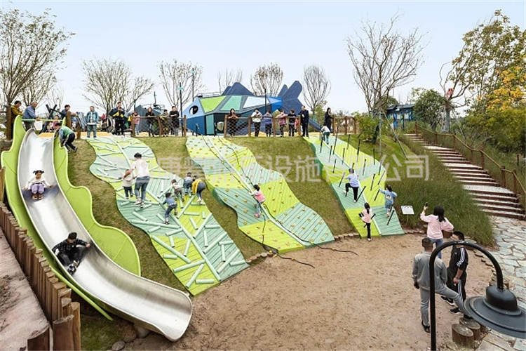 游樂設施