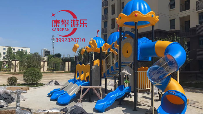 非標(biāo)滑梯設(shè)計(jì)